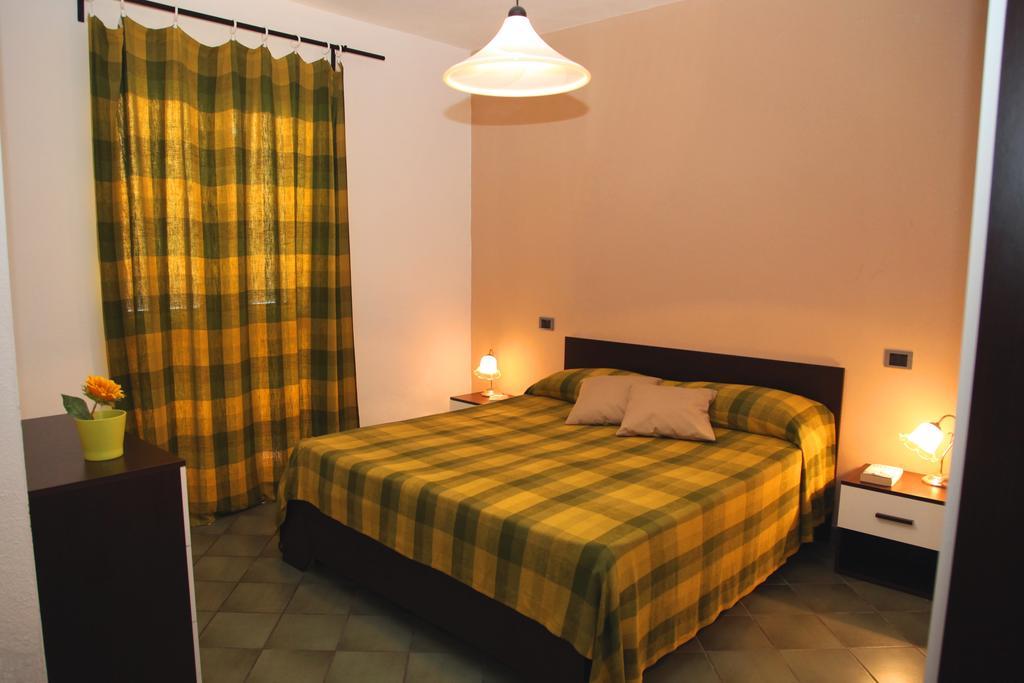 La Contessa Aparthotel Santa Teresa Gallura Kamer foto