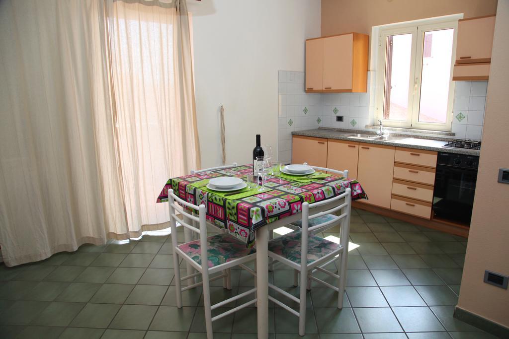 La Contessa Aparthotel Santa Teresa Gallura Buitenkant foto